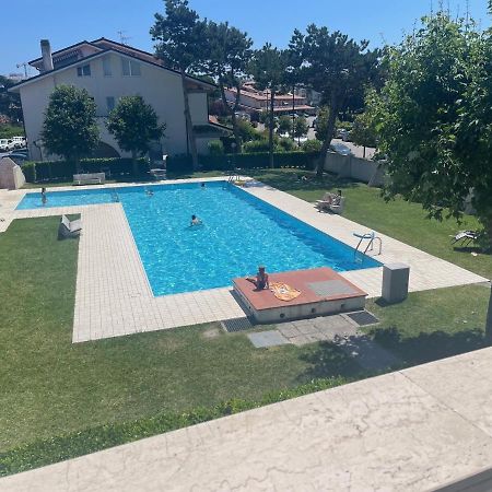 Vega Bilocale Con Piscina E Terrazza Apartment Caorle Ngoại thất bức ảnh