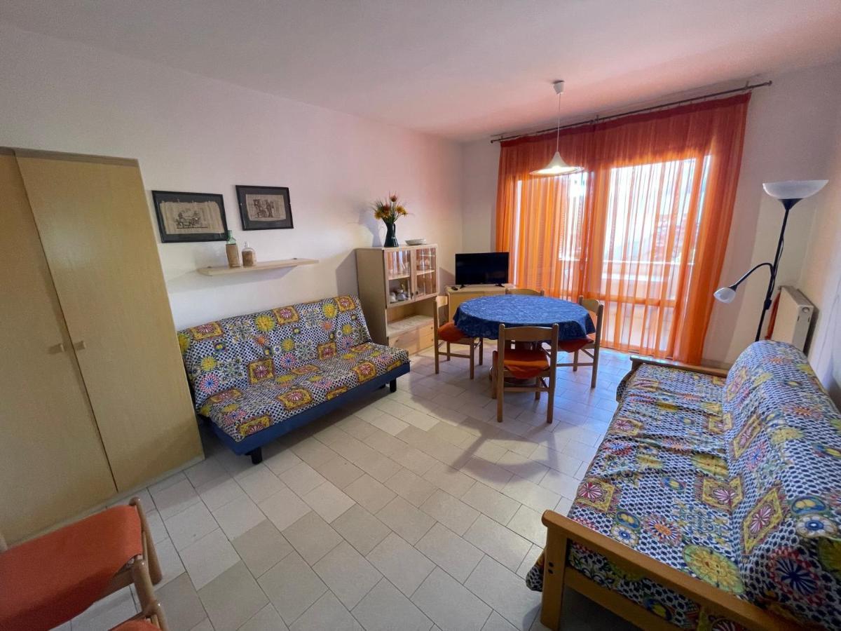 Vega Bilocale Con Piscina E Terrazza Apartment Caorle Ngoại thất bức ảnh